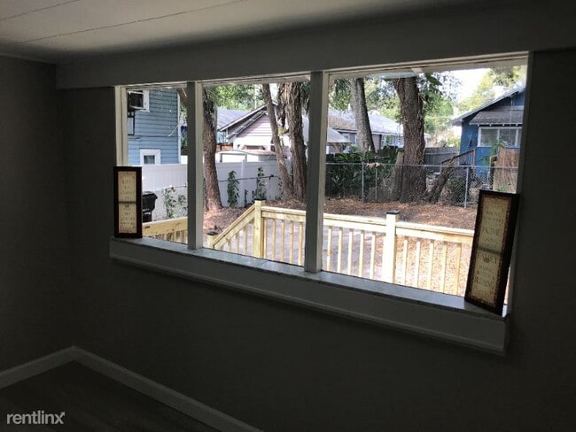 Building Photo - 2 br, 2 bath Townhome - 515 E Amelia St