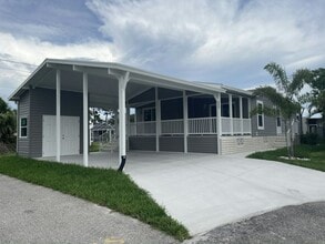 Building Photo - 988 Xanadu E