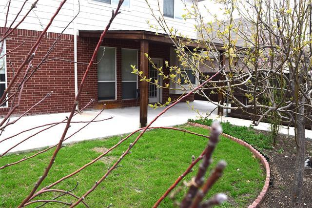 Building Photo - 4840 Park Brook Dr