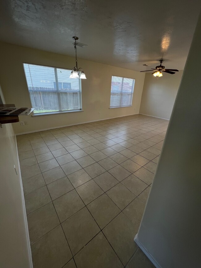 Building Photo - 12507 Thistle Creek Ct