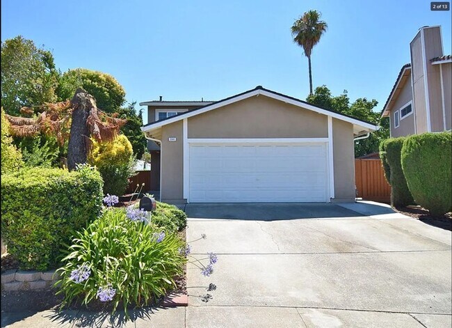 Foto del edificio - $3790 3 BED/2.5 BATH FREMONT HOME