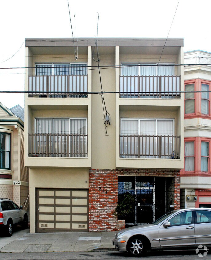 Primary Photo - 226 10th Ave
