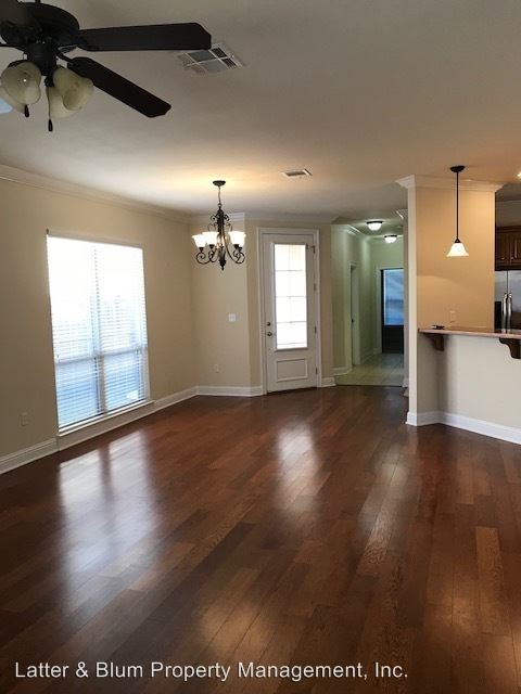 Building Photo - 18136 River Birch Dr