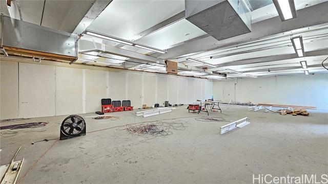 Building Photo - 930 Austin Ln