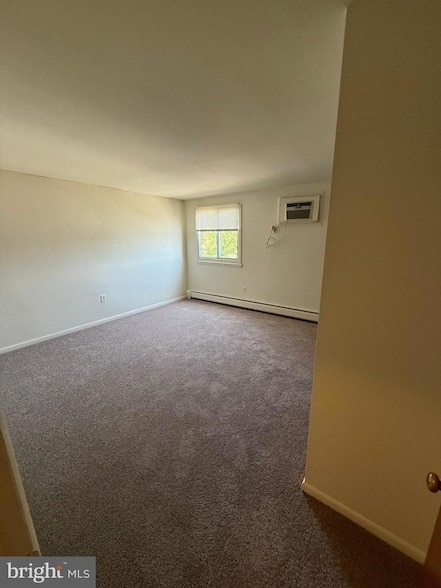Foto del edificio - 910 Fox Chase Rd