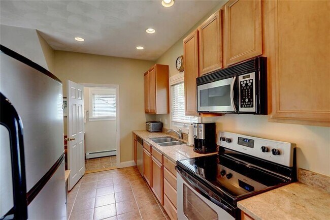 Foto del edificio - Providence/Elmhurst – Gorgeous Single Fami...
