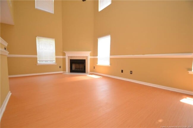 Foto del edificio - 7323 Worsham Dr