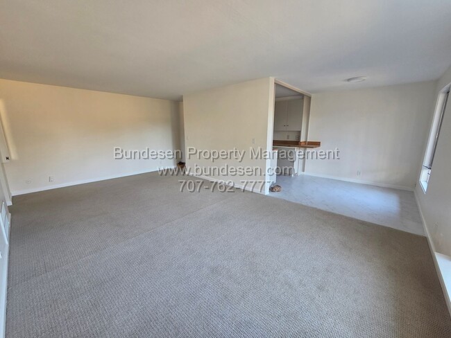 Foto del edificio - 9 Forest Ln