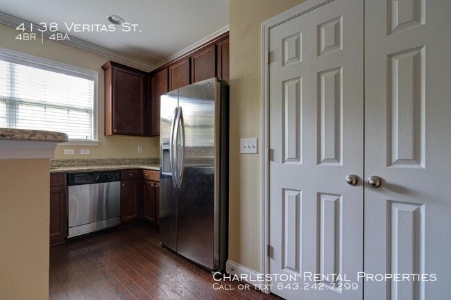 Building Photo - 4138 Veritas St