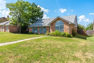 Building Photo - 1417 Quail Crest Dr