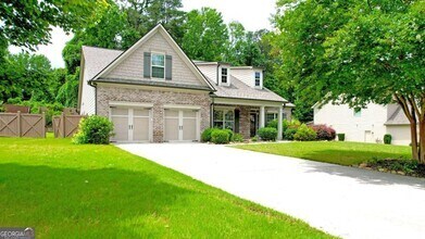 Building Photo - 3731 Ivy Lawn Dr NE