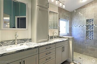 Building Photo - 1579 Whispering Oaks Cir