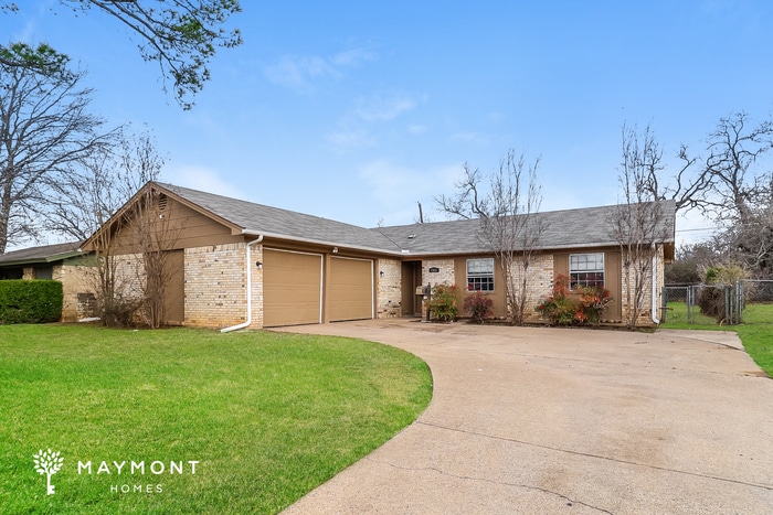 Building Photo - 3 Bedroom Home in Fort Worth, TX