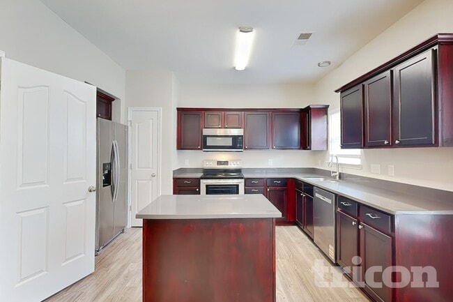 Building Photo - 1129 Hawick Dr