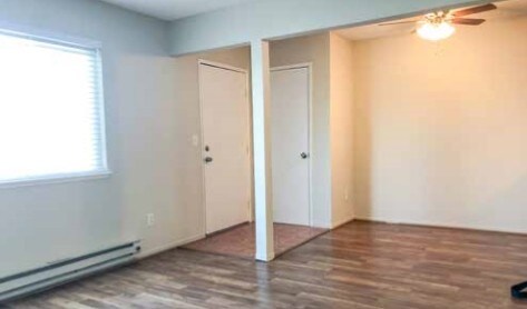 Sala de estar - 1298 Quincy Dr