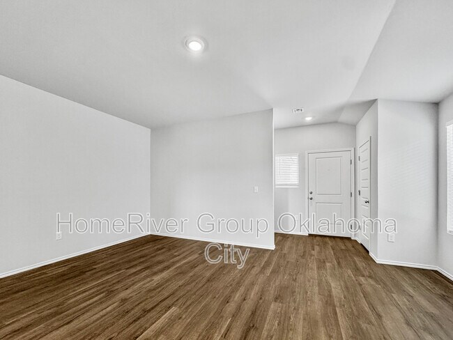 Foto del edificio - 9613 Stallion Dr