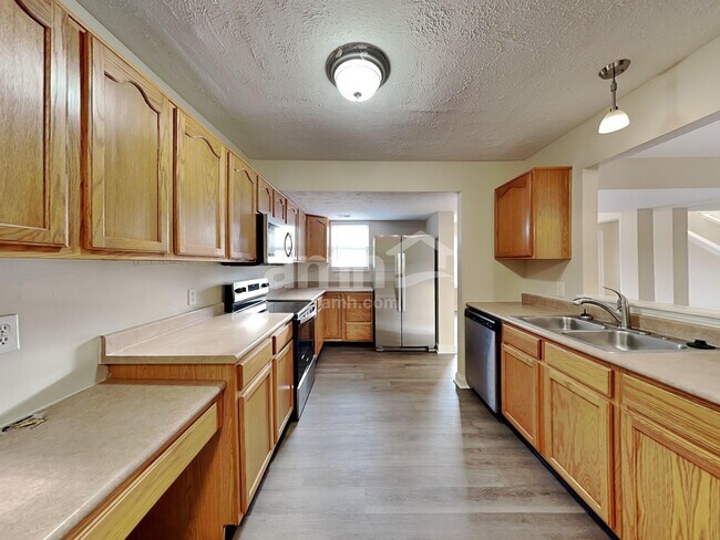 Foto del edificio - 18097 Kinder Oak Dr