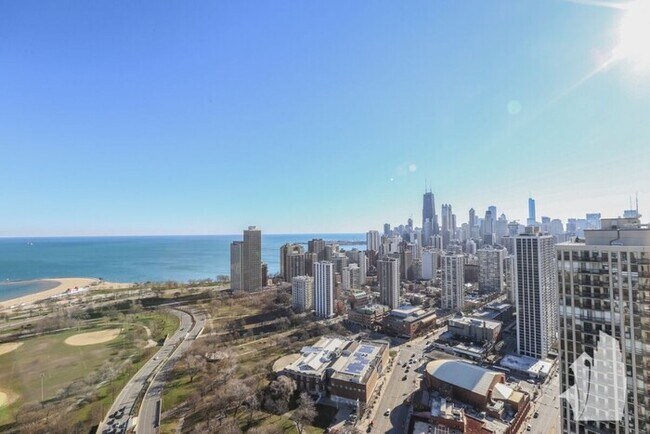 Foto del edificio - 1725 N Clark St