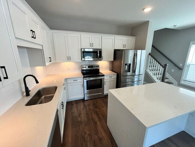 Building Photo - 6046 Ivory Ln