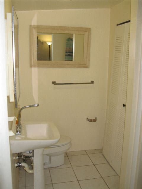 Building Photo - 1568 NE 45th St