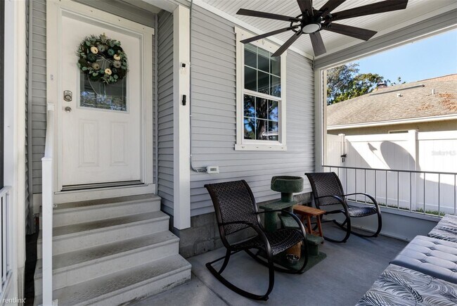 Building Photo - 3 br, 2 bath House - 703 Old Charleston Way