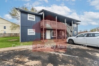 Building Photo - 411 S Cleveland St