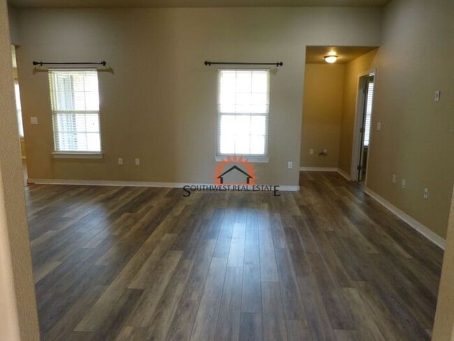 Foto del edificio - Beautiful 3 bedroom home
