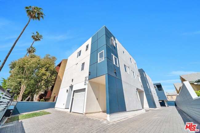Foto del edificio - 936 N Mariposa Ave