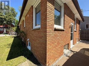 Building Photo - 849 Dougall Ave