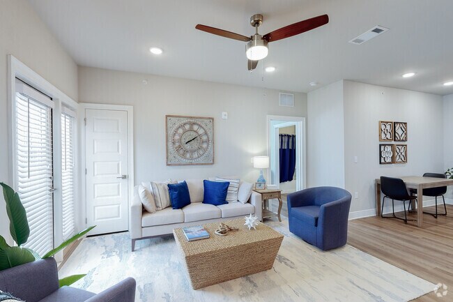 The Carabelle: 2BR, 2BA - Living Room - The Hangar