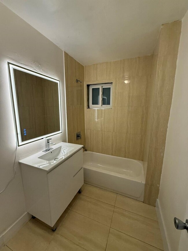 Photo - 2336 NW 35th St Apartment