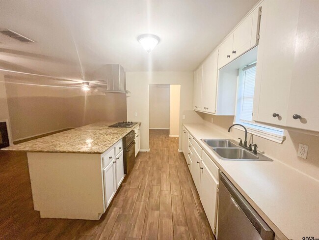 Foto del edificio - 401 Sanders St