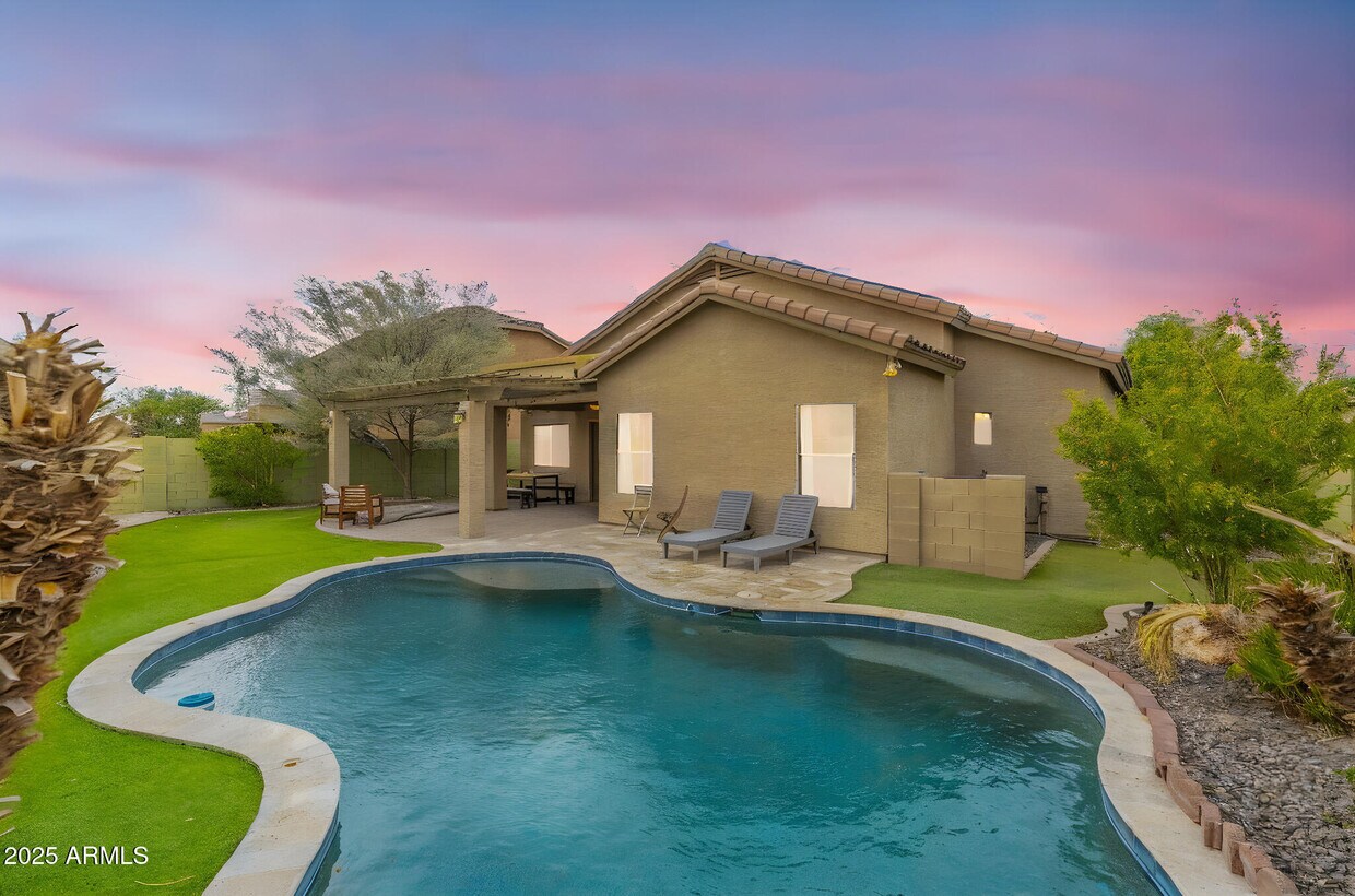 Foto principal - 17471 W Desert Sage Dr