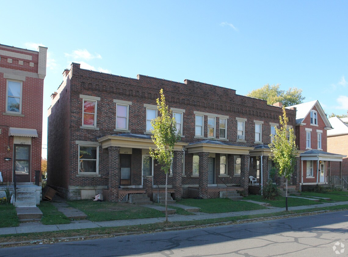 Primary Photo - 417-425 Hanford St