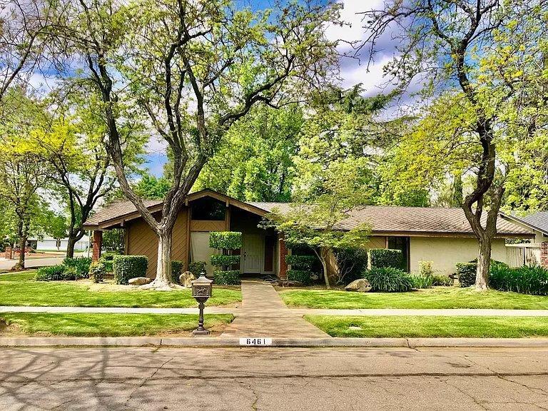 Primary Photo - 6461 N Haslam Ave