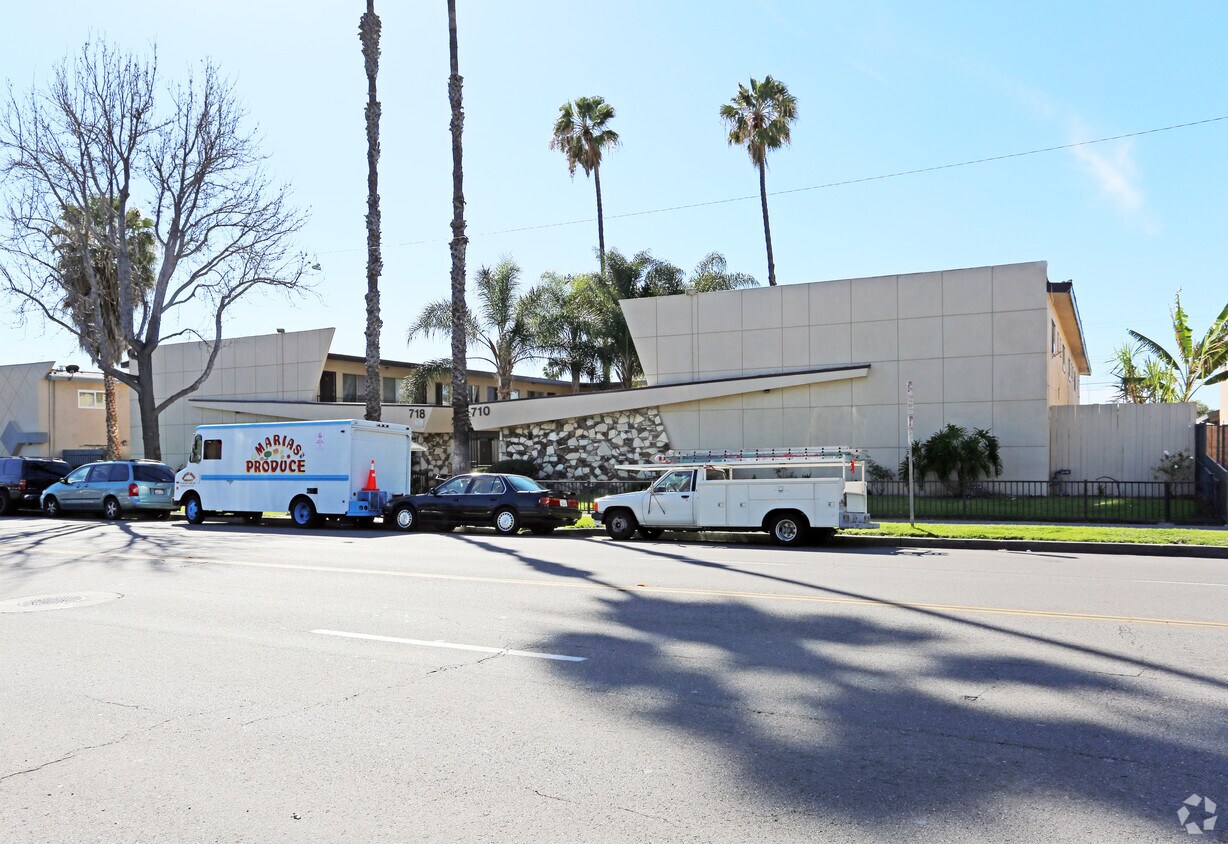 Foto principal - 710 S Raitt St