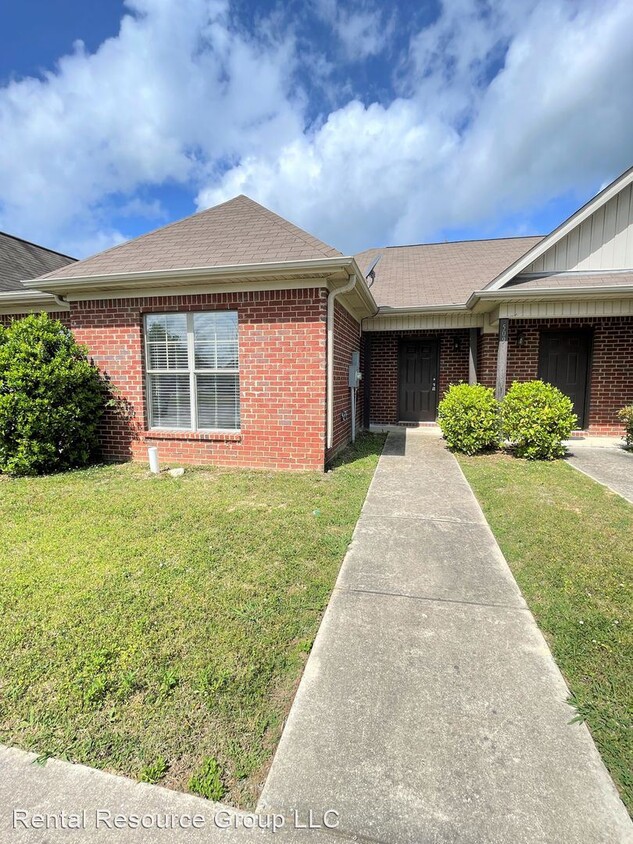 505 Castlebury Ln, Calera, AL 35040 House Rental in Calera, AL
