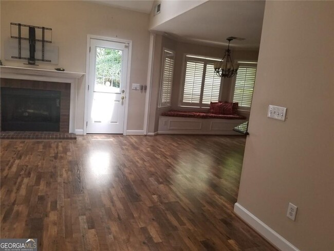 Building Photo - 991 Bridgegate Dr NE