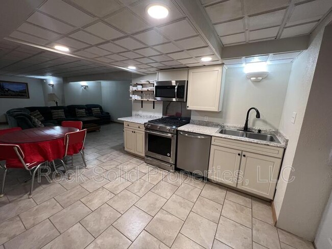 Foto del edificio - 7800 Happy Jack Rd