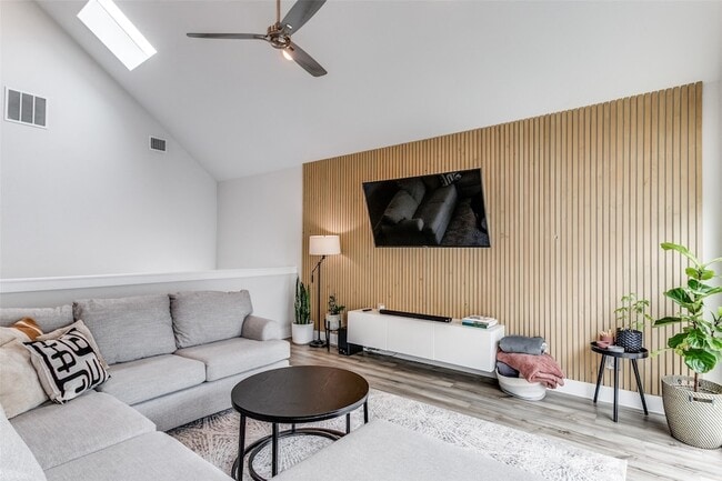 Foto del edificio - 1111 Barsotti Ct