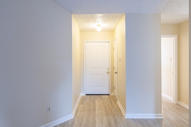 Foto del edificio - 2799 Wood Hollow Dr