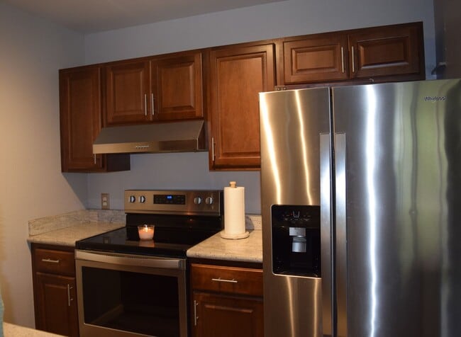 Building Photo - Fully Remodeled & Furnished Kihei Villages Upstairs Unit. Available June 1st