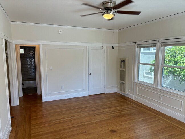 Building Photo - 509 Athol Ave
