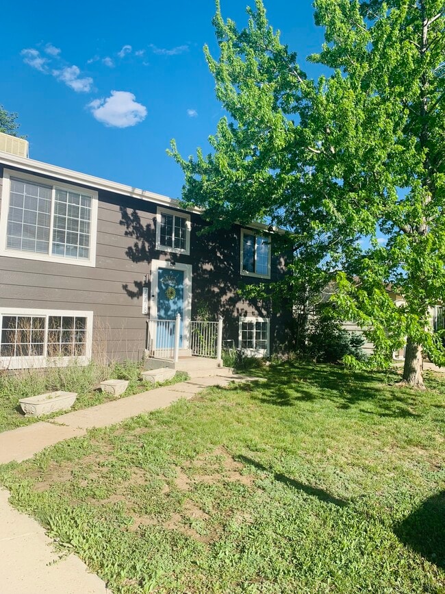 Building Photo - 7278 Urban Dr