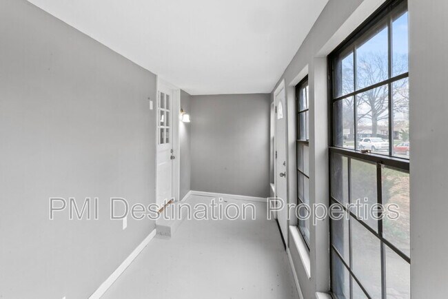 Building Photo - 9704 E 71st Terrace