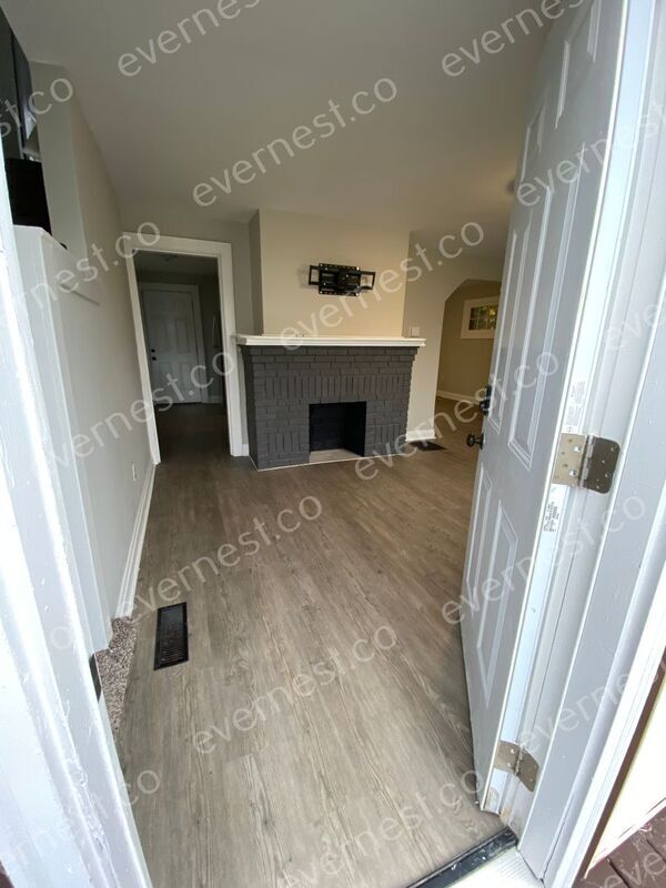 Foto del edificio - 494 S Harris Ave