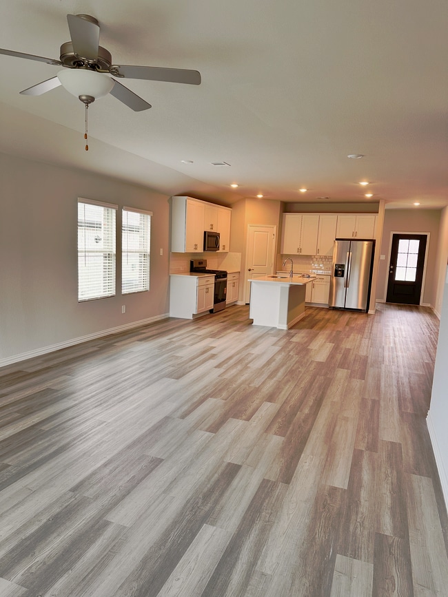 Building Photo - 2217 Dunbar Dr