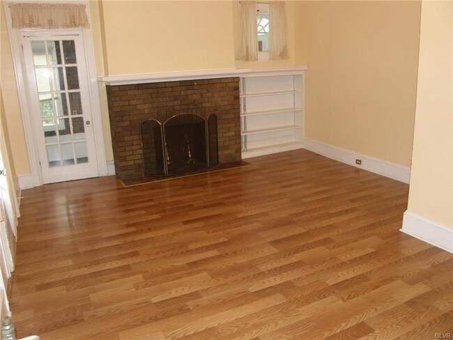 Foto del edificio - 240 N 10th St