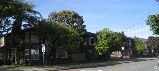 Building Photo - 968 Addison St