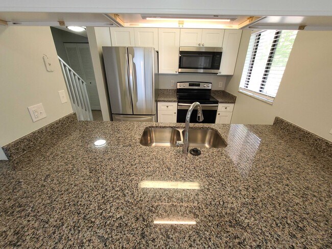 Foto del edificio - 3600 SW 19th Ave